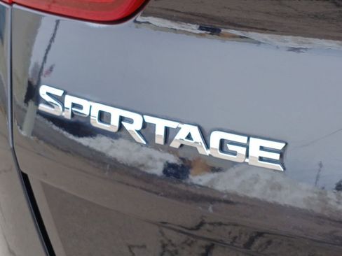Used 2018 Kia Sportage LX image 27