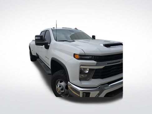 Used 2025 Chevrolet Silverado 3500 LT RWD image 7