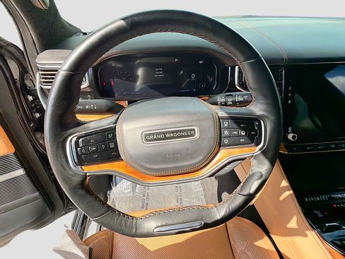 Used 2022 Jeep Grand Wagoneer Series III image 41