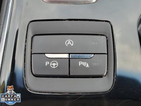 Used 2020 Ford Edge Titanium w/ Equipment Group 301A AWD/4WD image 32