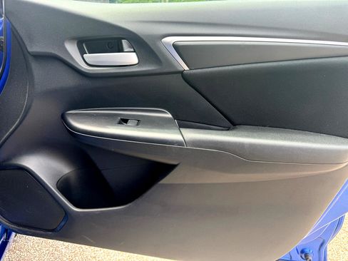 Used 2020 Honda Fit LX image 21