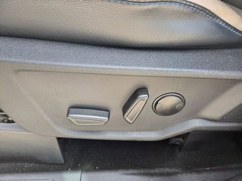 Used 2023 Ford Bronco Wildtrak image 7