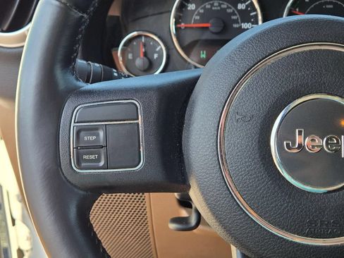 Used 2016 Jeep Wrangler Unlimited Sahara w/ Max Tow Package AWD/4WD image 23