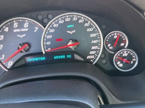 Used 2008 Chevrolet Corvette Indy 500 Pace Car Replica w/ Preferred Equipment Group image 1