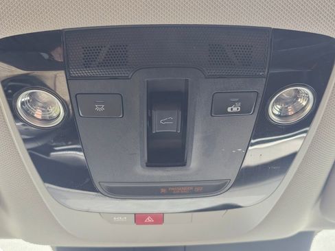 Used 2025 Kia Sorento S w/ Panoramic Sunroof Package AWD/4WD image 35