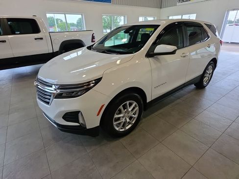 Used 2022 Chevrolet Equinox LT FWD image 1
