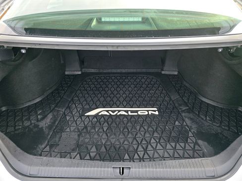 Used 2021 Toyota Avalon XSE image 17