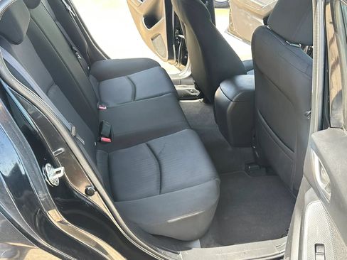 Used 2015 MAZDA MAZDA3 i Sport FWD image 9