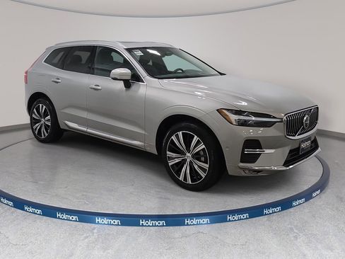 Used 2022 Volvo XC60 B5 Inscription w/ Advanced Package AWD/4WD image 4