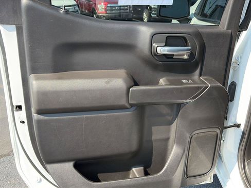 Used 2022 Chevrolet Silverado 1500 Custom AWD/4WD image 11