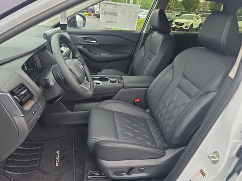 New 2026 Nissan Rogue Platinum w/ Platinum Premium Package image 12