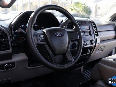 Used 2019 Ford F550 2WD Regular Cab Super Duty image 19