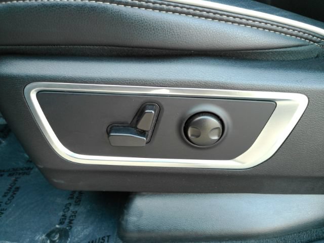 Used 2026 RAM 1500 Laramie AWD/4WD image 15