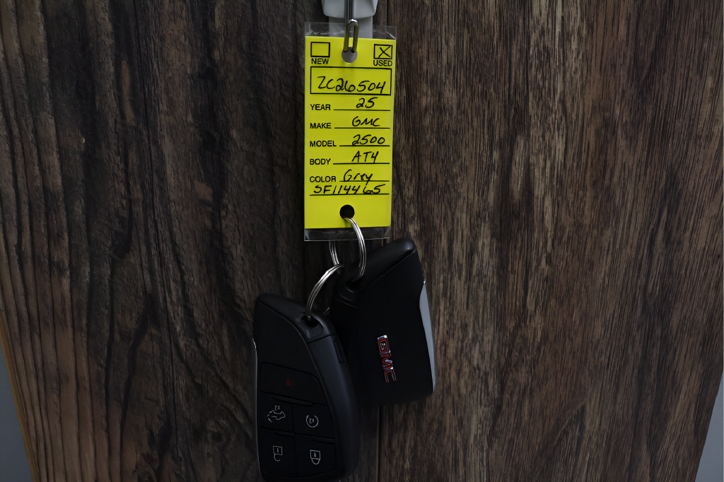 Used 2025 GMC Sierra 2500 AT4 w/ AT4 Premium Plus Package AWD/4WD image 41