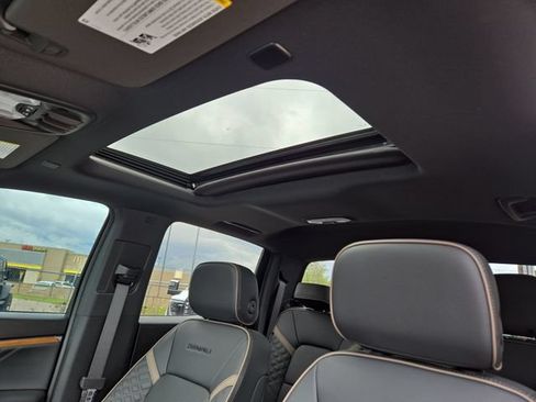 New 2026 GMC Canyon Denali AWD/4WD image 29