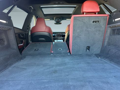 Used 2022 Audi SQ8 Prestige w/ Prestige Package image 31