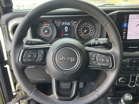 Used 2024 Jeep Wrangler Unlimited Sport AWD/4WD image 16