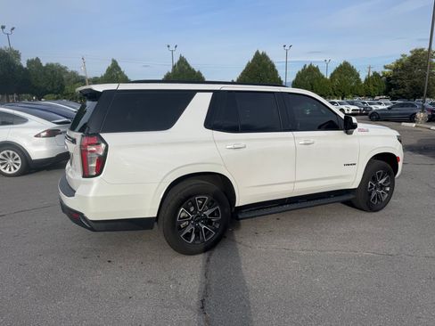 Used 2023 Chevrolet Tahoe Z71 w/ Luxury Package AWD/4WD image 5