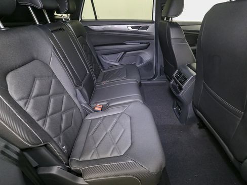 New 2026 Volkswagen Atlas Cross Sport SE AWD/4WD image 17