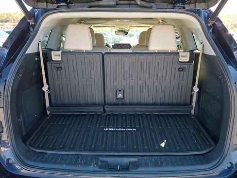 Used 2021 Toyota Highlander Limited image 31