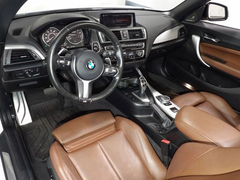 Used 2016 BMW M235i xDrive Convertible image 9