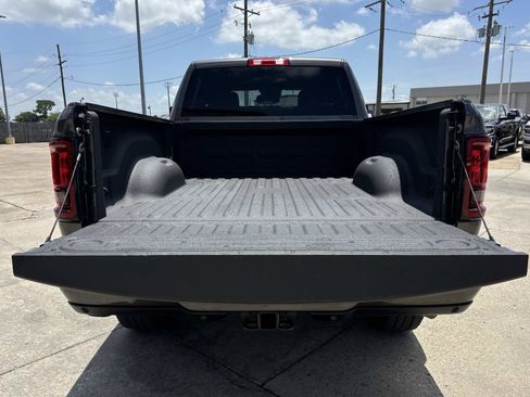 Used 2026 RAM 2500 Big Horn AWD/4WD image 8