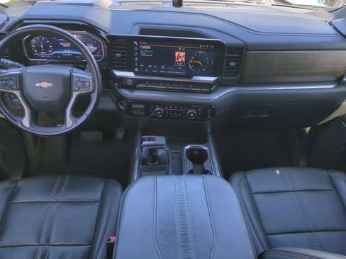 Used 2023 Chevrolet Silverado 1500 High Country w/ High Country Premium Package AWD/4WD image 17