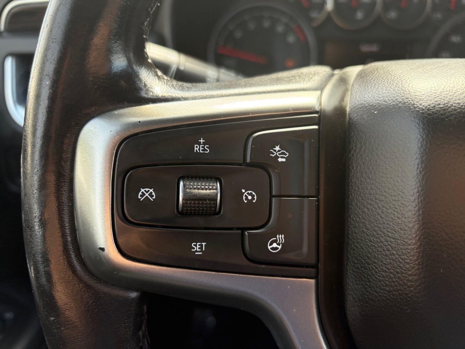 Used 2021 Chevrolet Suburban LT w/ Luxury Package AWD/4WD image 20