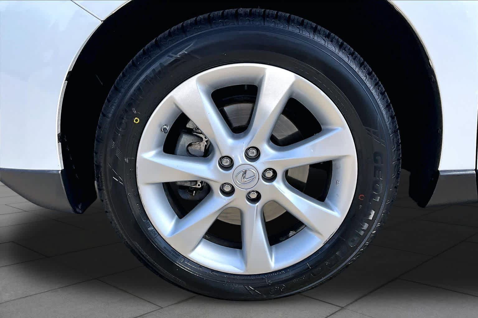 Used 2010 Lexus RX 350 2WD w/ Luxury Pkg image 10