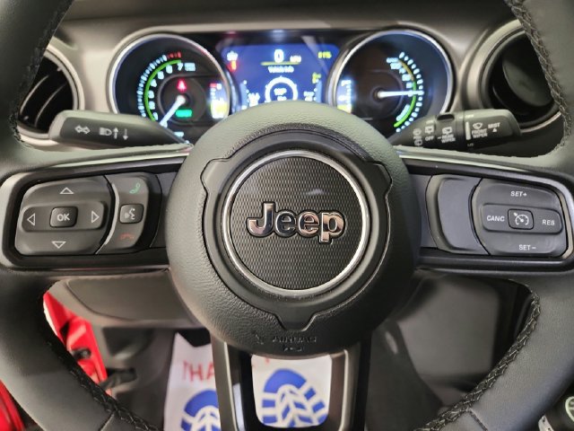 Used 2023 Jeep Wrangler Unlimited w/ Cold Weather Group AWD/4WD image 15