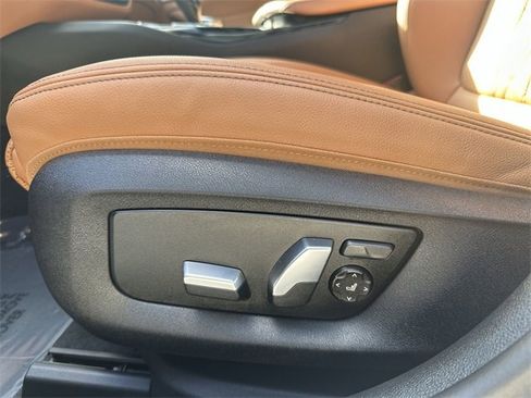 Used 2023 BMW 530e w/ M Sport Package image 14