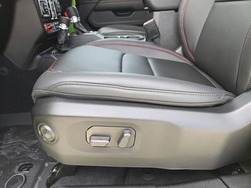 New 2025 Jeep Wrangler Unlimited Rubicon image 20