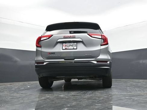 Used 2024 GMC Terrain SLT AWD/4WD image 64