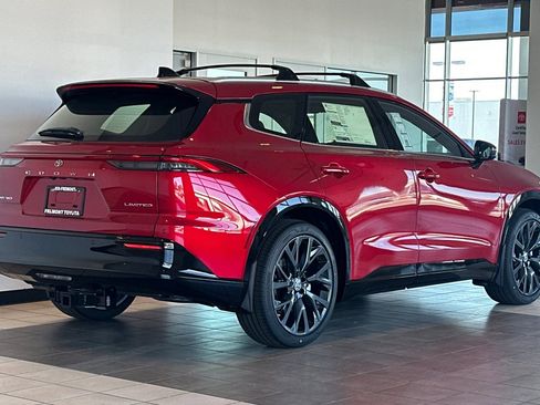 New 2026 Toyota Crown Signia Limited image 5