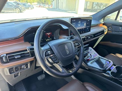 Certified 2023 Lincoln Nautilus Reserve w/ Equipment Group 201A image 33