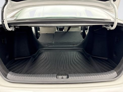 Used 2023 Honda Accord Touring image 25