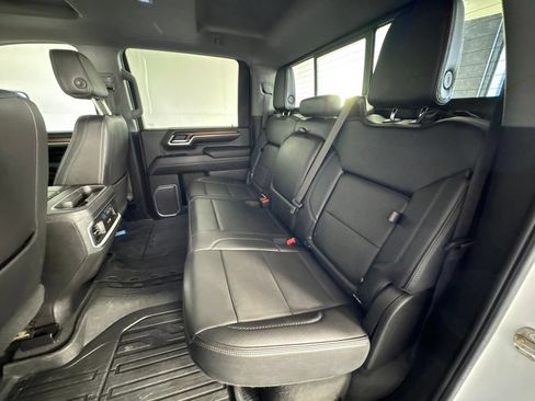 Used 2024 GMC Sierra 3500 Denali w/ Denali Reserve Package AWD/4WD image 37