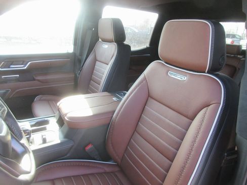 New 2026 GMC Sierra 1500 Denali Ultimate image 13