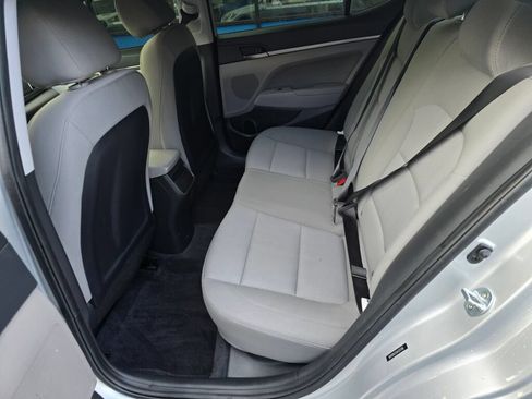 Used 2018 Hyundai Elantra Value Edition FWD image 10