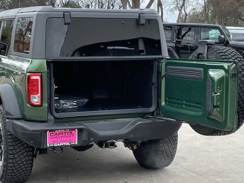 Used 2023 Ford Bronco Black Diamond w/ Sasquatch Package image 25