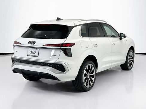 New 2026 Audi Q3 quattro 2.0T AWD/4WD image 5