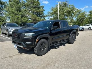 Used 2022 Nissan Frontier PRO-4X w/ Pro-4X Premium Package AWD/4WD video 1