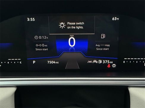 Certified 2025 Volkswagen Taos SE image 14