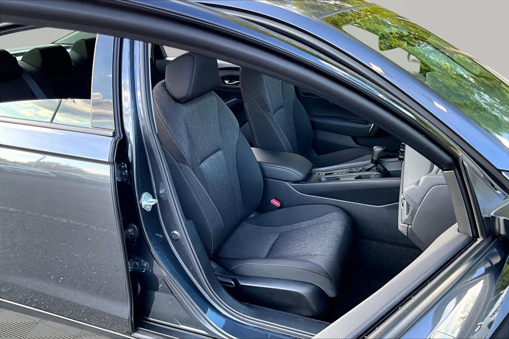 Used 2025 Honda Accord SE image 22