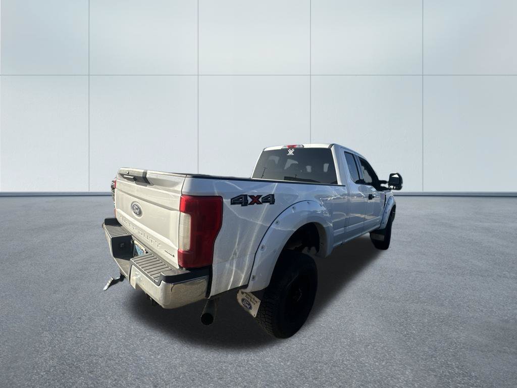 Used 2017 Ford F250 XLT AWD/4WD image 8