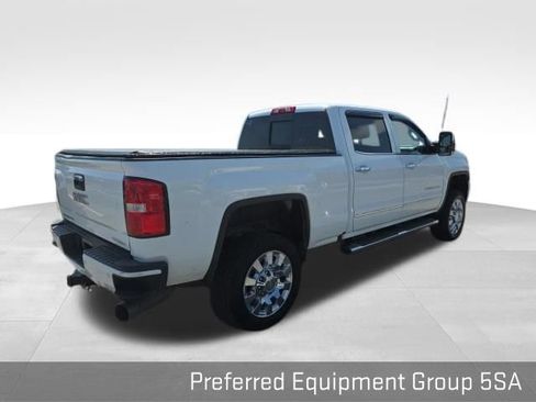 Used 2019 GMC Sierra 2500 Denali w/ Duramax Plus Package AWD/4WD image 6
