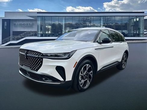 New 2026 Lincoln Nautilus Premier AWD/4WD image 3