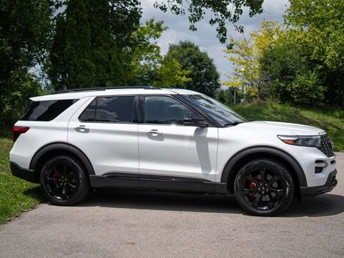 Used 2020 Ford Explorer ST w/ ST Street Pack AWD/4WD image 4