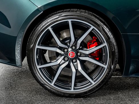 Used 2023 Jaguar F-TYPE R image 11