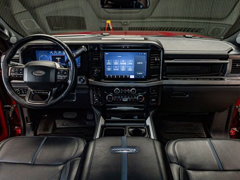Used 2025 Ford F250 Platinum image 19